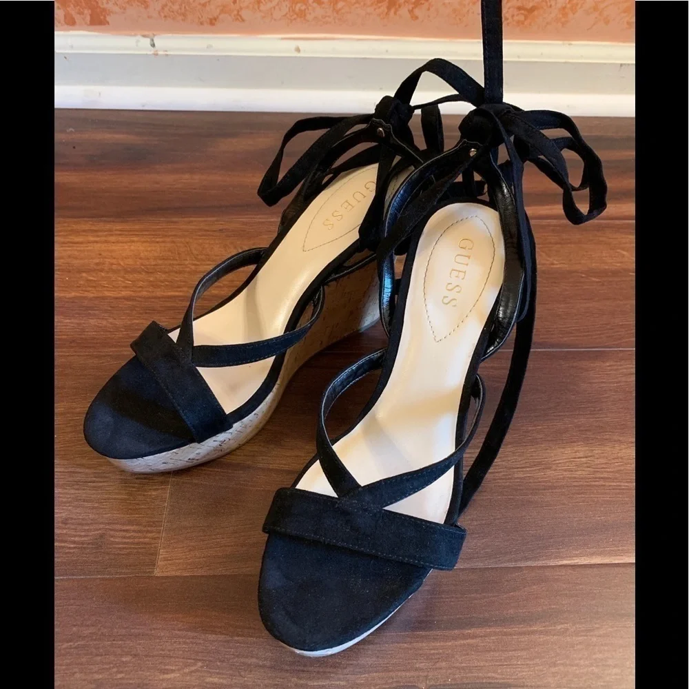 GUESS Platform Wedge Size 9M